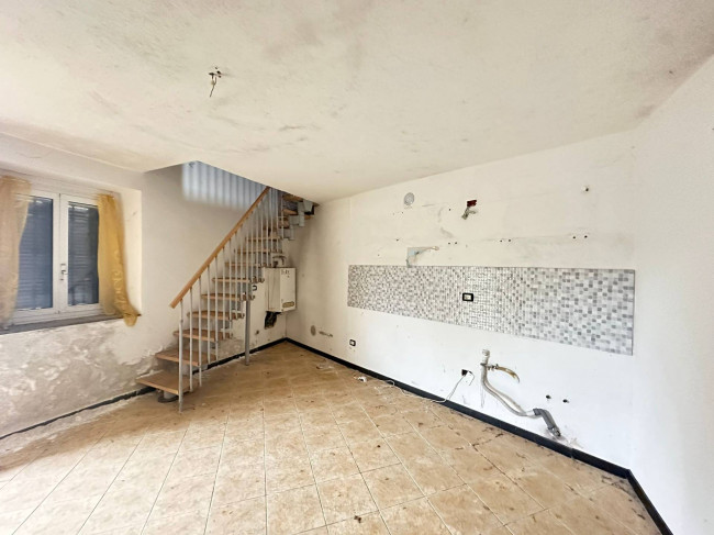 Appartamento in vendita a Vellezzo Bellini