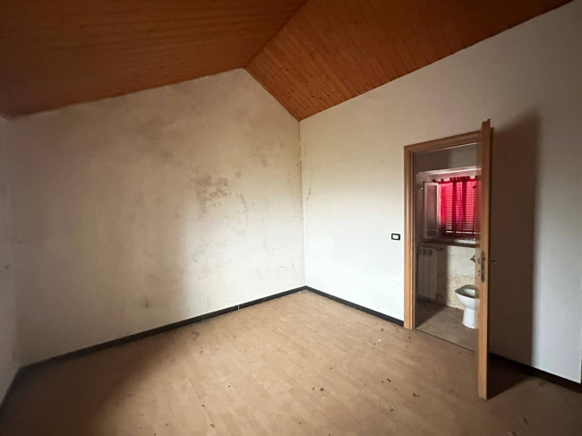 Appartamento in vendita a Vellezzo Bellini