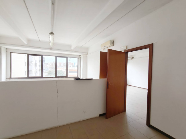 Capannone in vendita a Pieve Emanuele