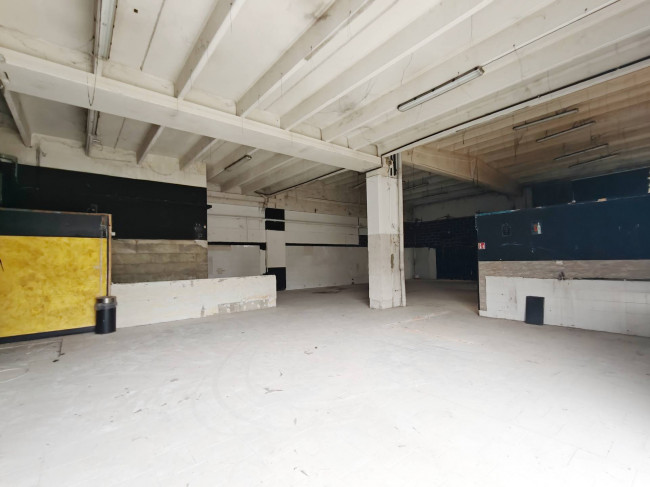 Capannone in vendita a Pieve Emanuele