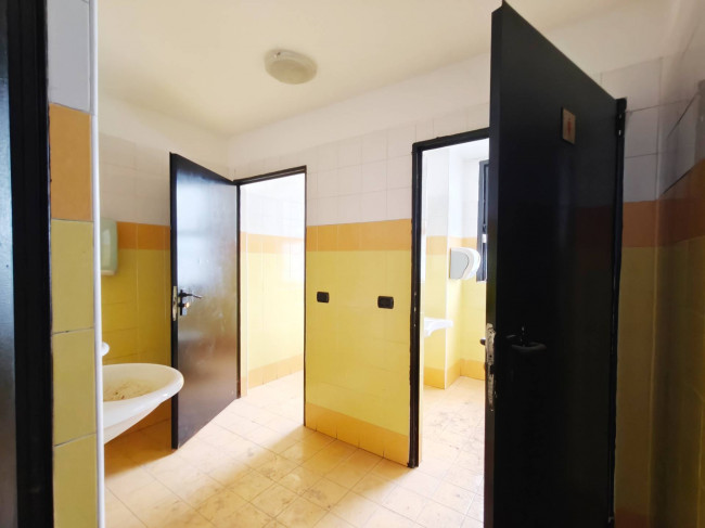 Capannone in vendita a Pieve Emanuele