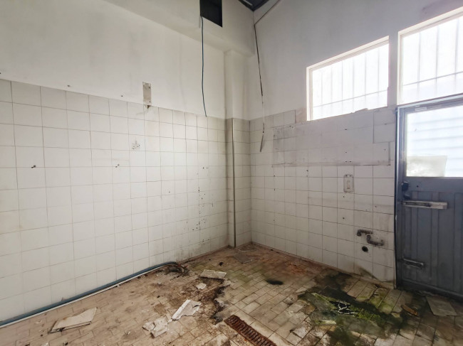 Capannone in vendita a Pieve Emanuele