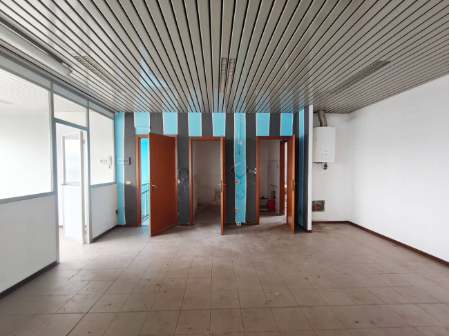 Capannone in vendita a Pieve Emanuele