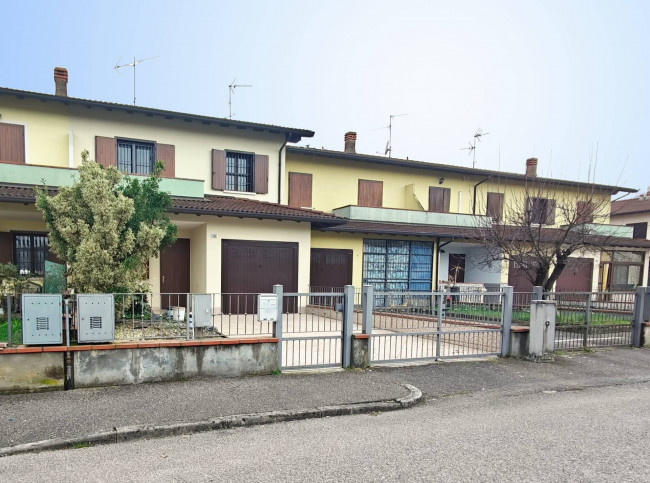 Villette a schiera in vendita a Bascapè