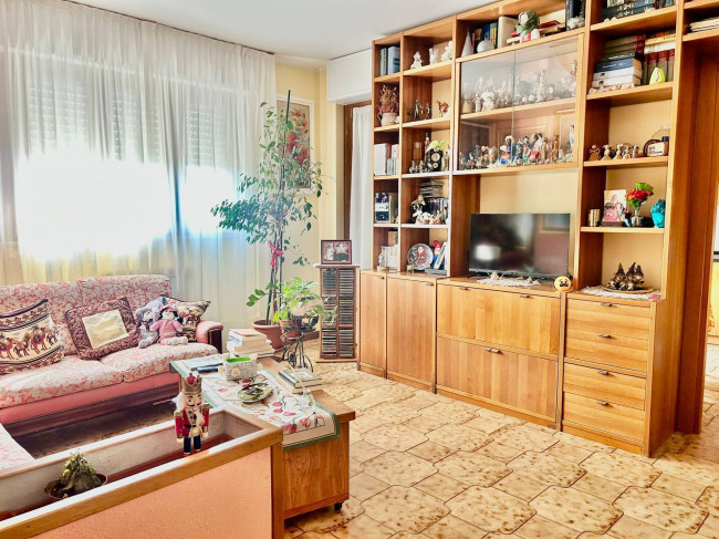 Appartamento in vendita a Opera