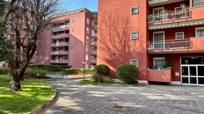 Appartamento in affitto a Opera