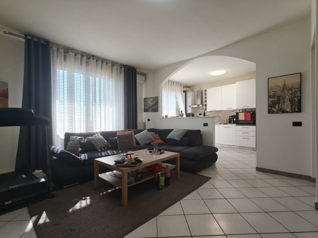 Appartamento in vendita a Valera Fratta