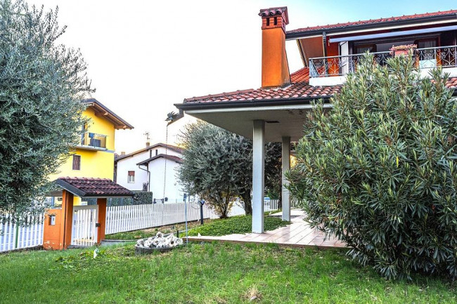 Villa in vendita a Villa Di Serio (BG)