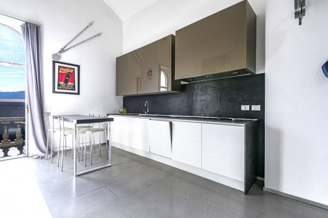 Loft/Open space in vendita a Alzano Lombardo (BG)