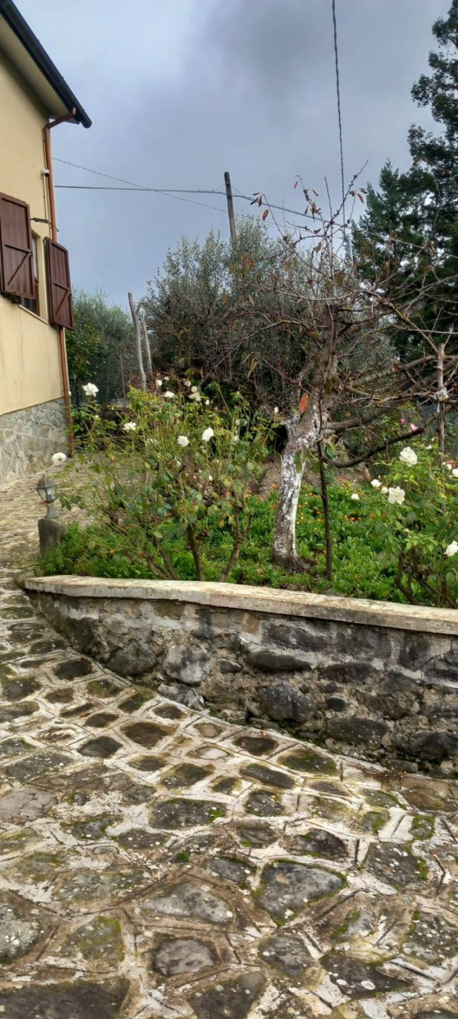 Casa indipendente in vendita a Banzena, Bibbiena (AR)