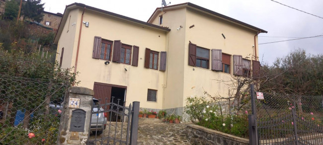 Casa indipendente in vendita a Banzena, Bibbiena (AR)