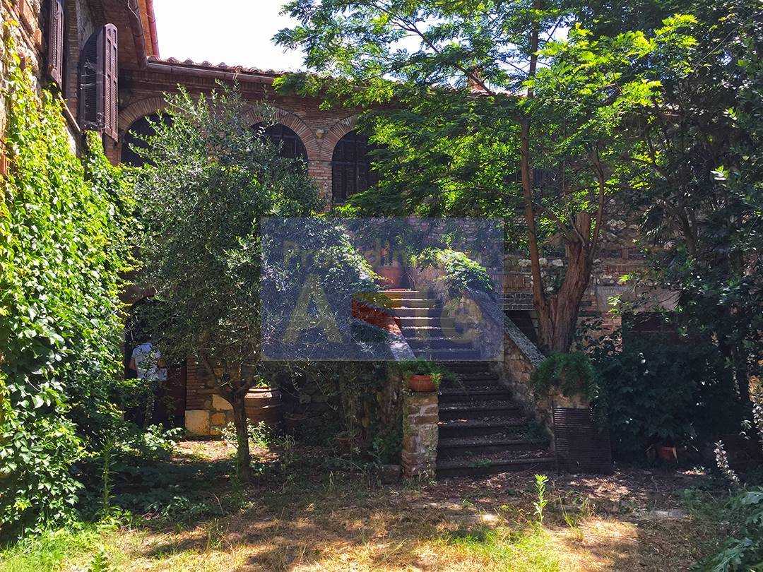 Casa indipendente in vendita Siena