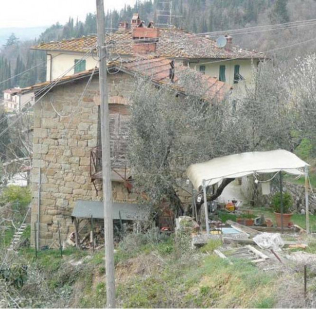 Villa in vendita a Pelago (FI)