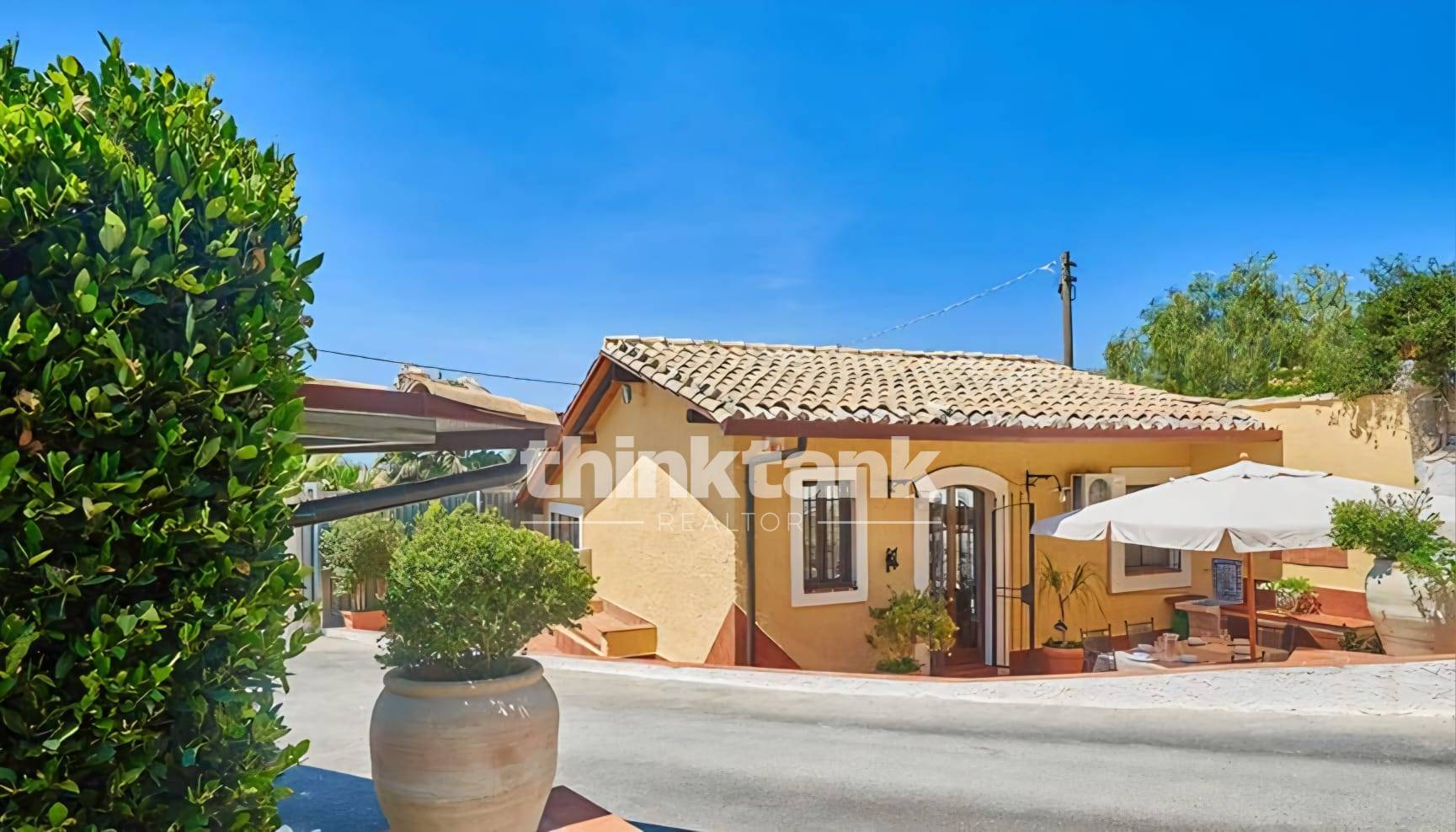 Villa in Affitto