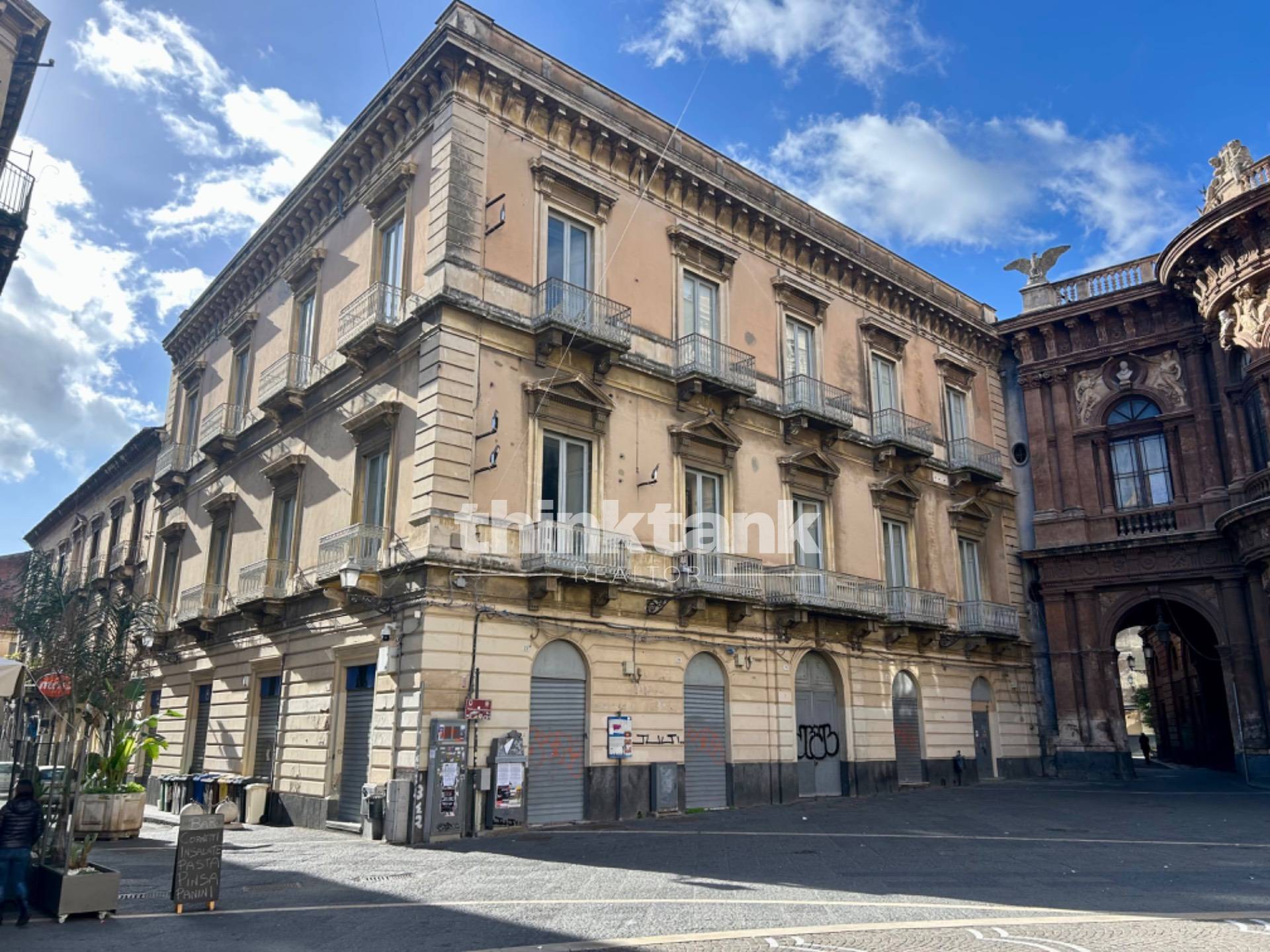 Stabile / Palazzo in Affitto
