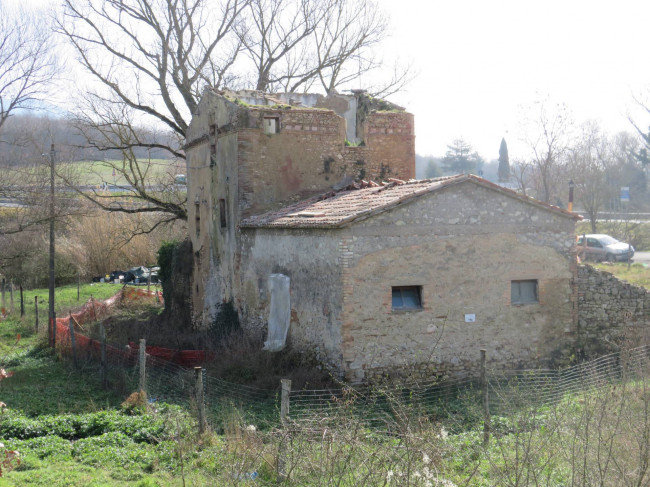 Rustico in vendita a Montecastrilli