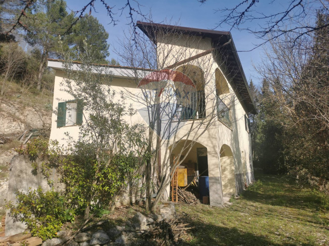 Casa singola in vendita a Montefranco