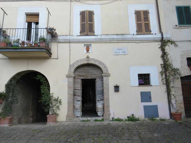 Appartamento in vendita a Stroncone