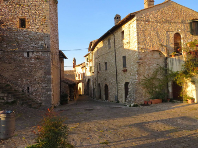 Appartamento in vendita a Stroncone