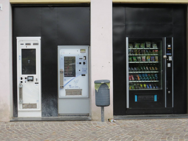 Attività commerciale in vendita a Terni