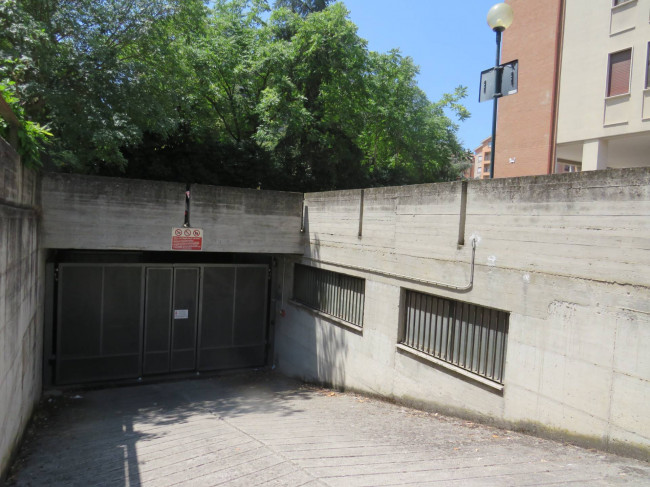 Locale in vendita a Terni