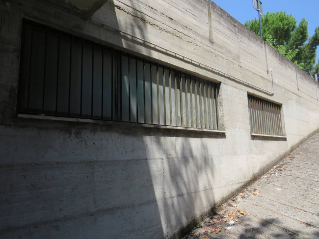 Locale in vendita a Terni