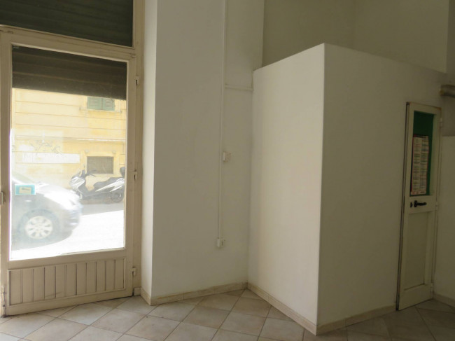 Locale commerciale in vendita a Terni