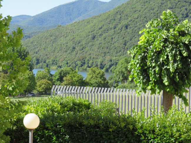 Casa Semindipendente in vendita a Terni