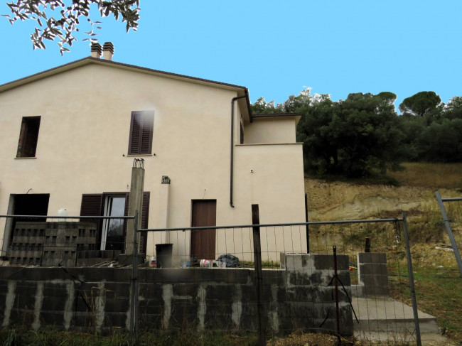 Casa Semindipendente in vendita a Terni