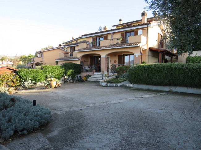 Villette a schiera in vendita a Terni