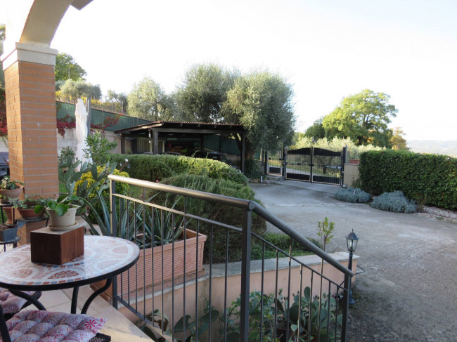 Villette a schiera in vendita a Terni