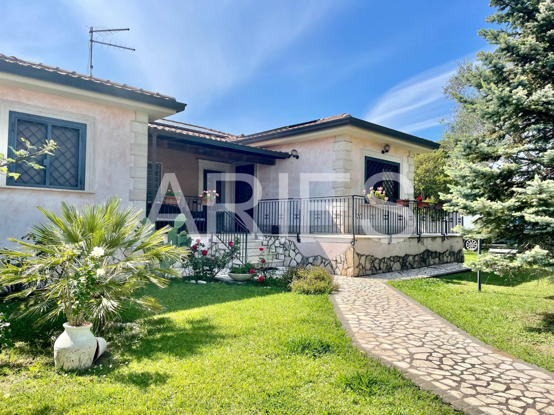 Villa in vendita a Roma