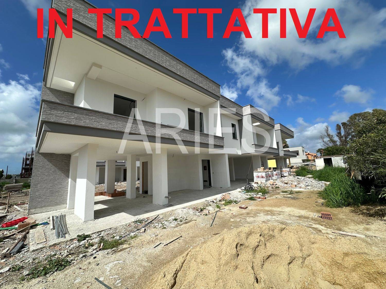 Villetta bifamiliare in vendita a Fiumicino