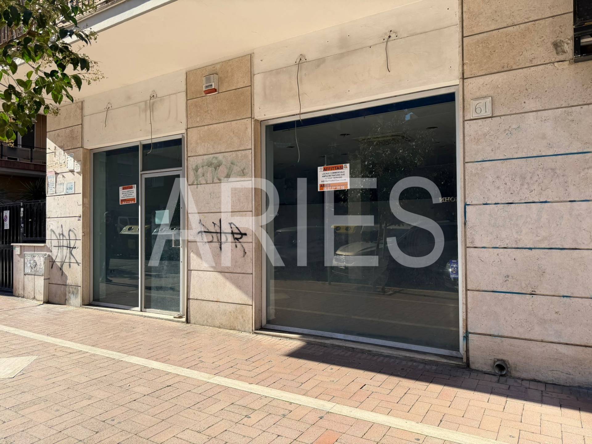Locale commerciale in affitto a Roma