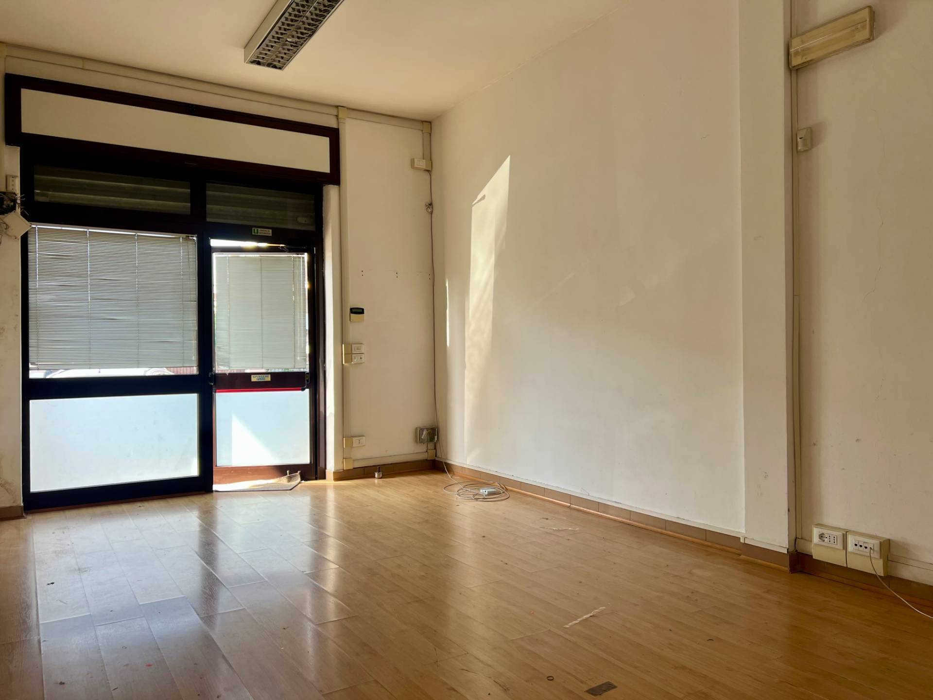 Locale commerciale in vendita a Roma