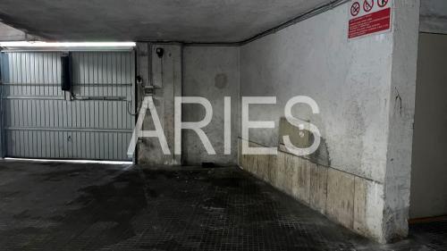 Posto auto coperto in affitto a Roma