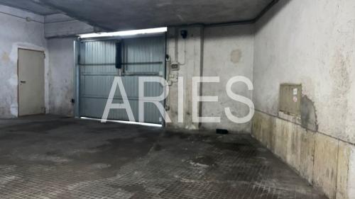 Posto auto coperto in affitto a Roma