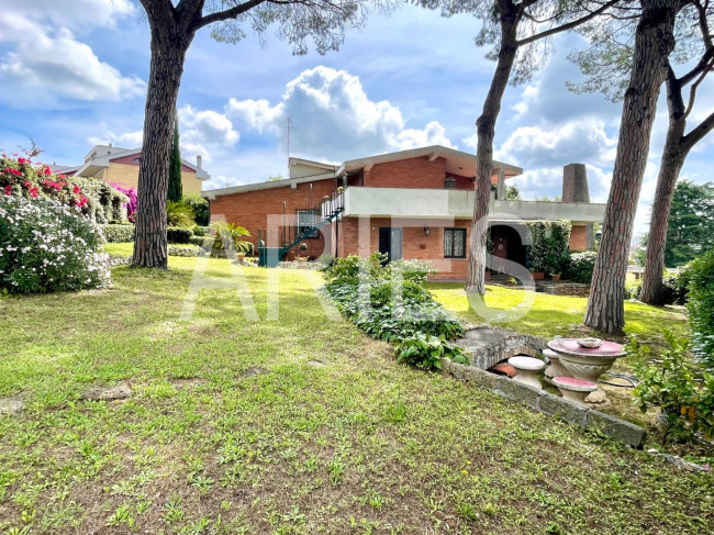 Villa in vendita a Roma