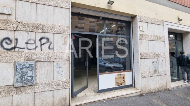 Attività commerciale in affitto a Roma