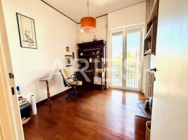 VILLA QUADRIFAMILIARE in vendita a Roma