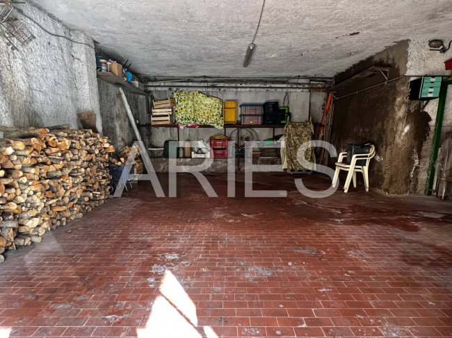 Box o garage in vendita a Roma