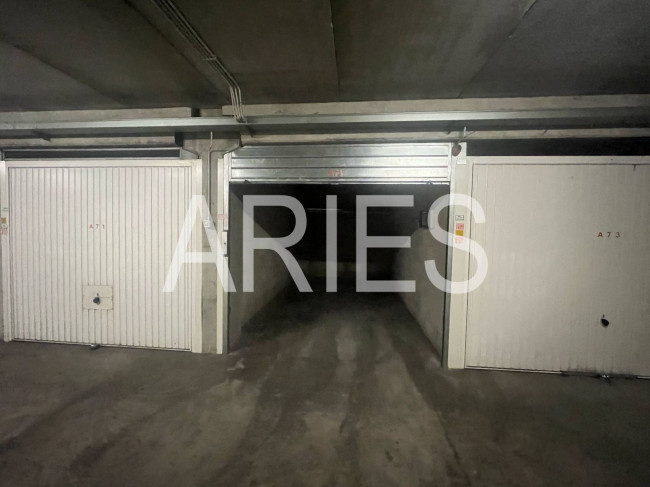 Box o garage in vendita a Roma