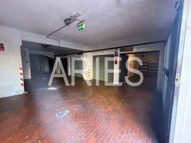 Box o garage in affitto a Roma