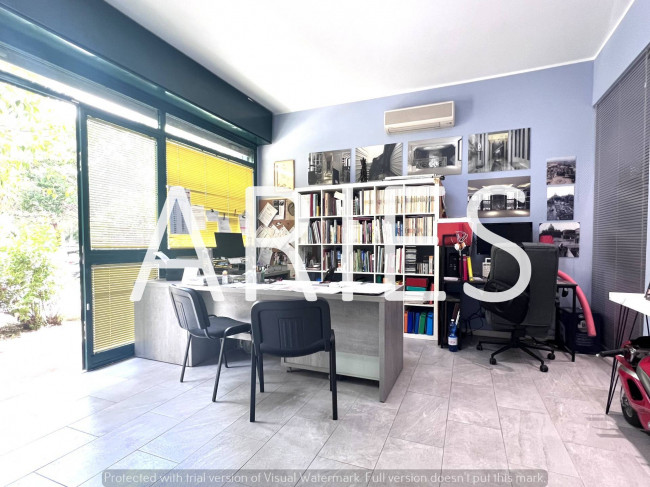 Locale commerciale in vendita a Roma
