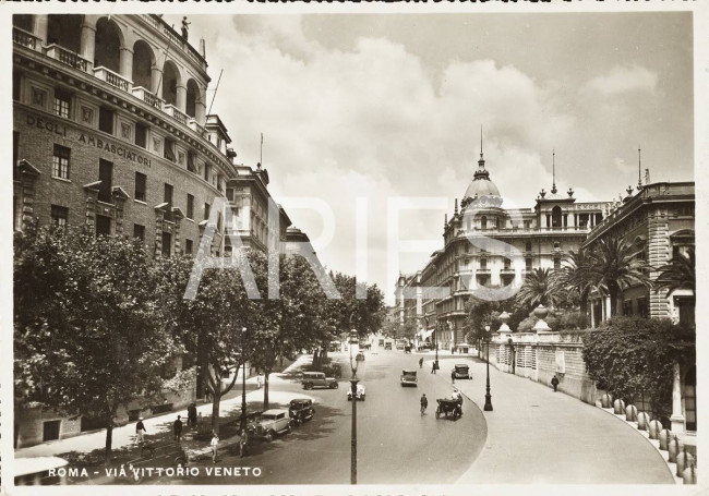 Locale commerciale in vendita a Roma