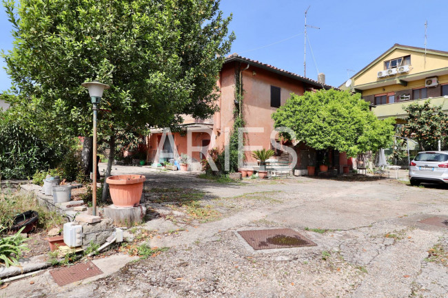 Rustico in vendita a Roma