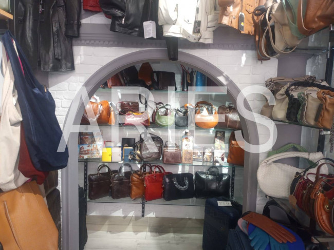 Attività commerciale in vendita a Roma