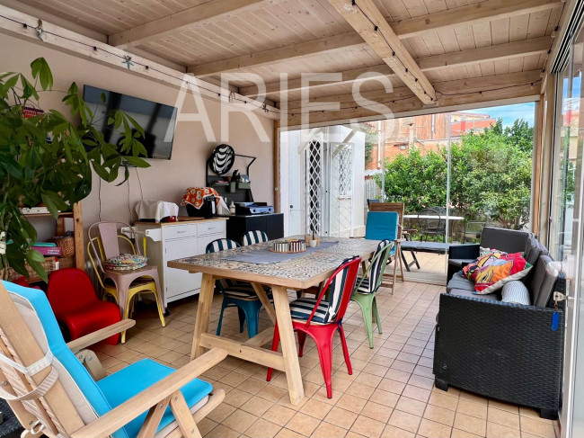 Villetta bifamiliare in vendita a Fiumicino