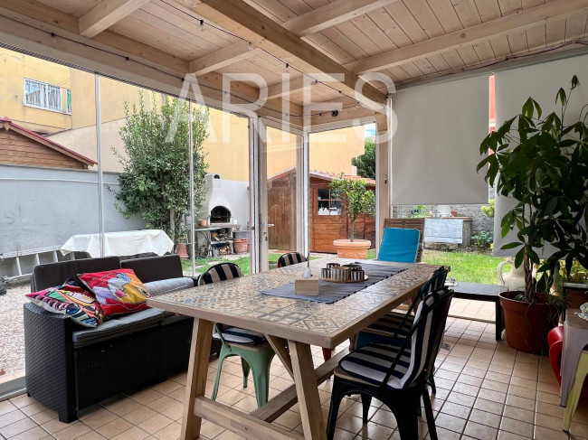 Villetta bifamiliare in vendita a Fiumicino