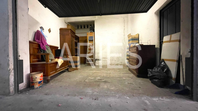Box o garage in vendita a Roma